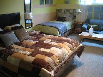 Opus 74 Bed & Breakfast Стратфорд Экстерьер фото